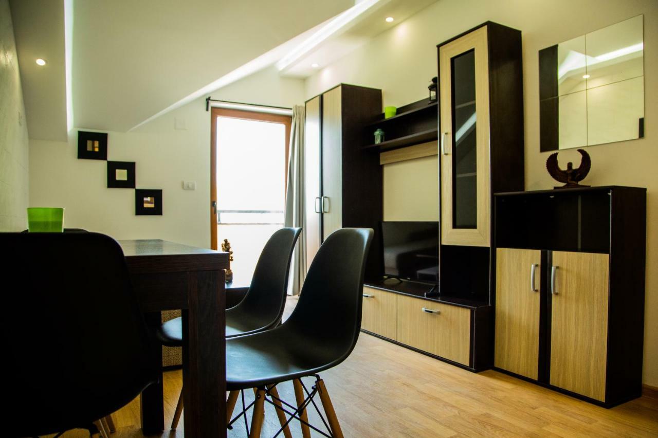 Apartmani Borova 2 Veliko Gradište Exterior foto